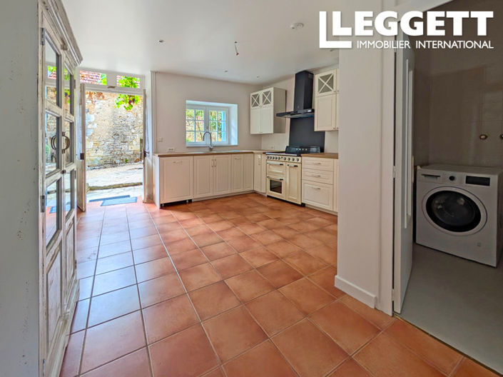 Image No.6-3 Bed House for sale