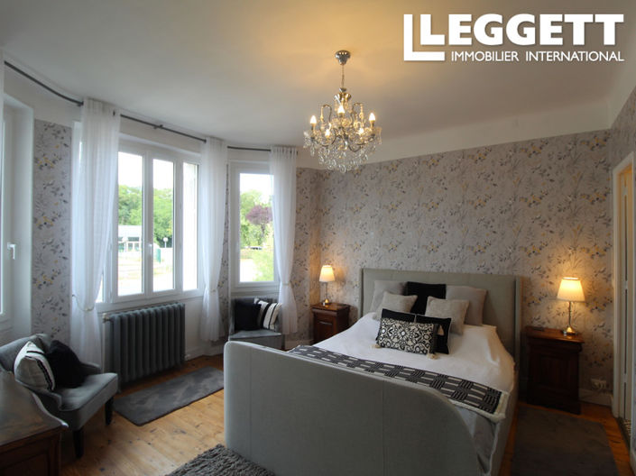 Image No.6-4 Bed House for sale