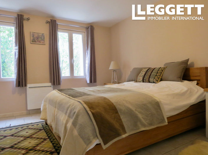 Image No.7-4 Bed House for sale