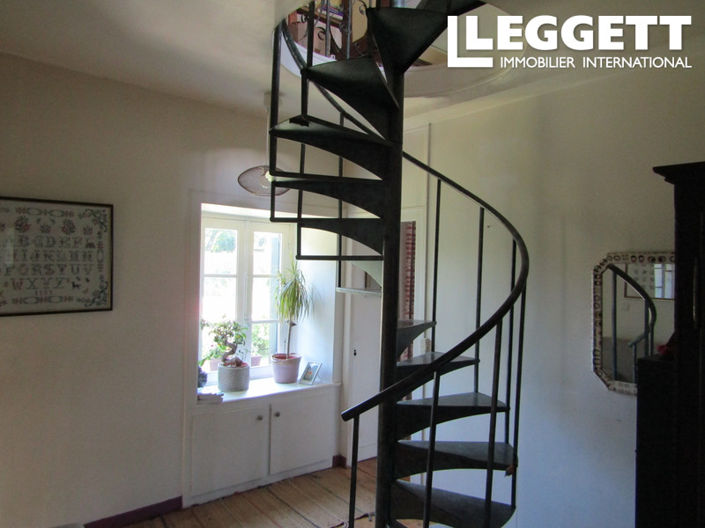 Image No.10-2 Bed House for sale