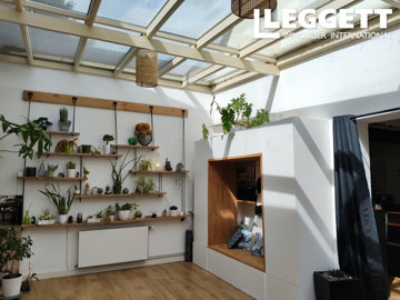 ahr0chm6ly9jzg4uagvzdglhlmltbw8vaw1hz2uvvevom