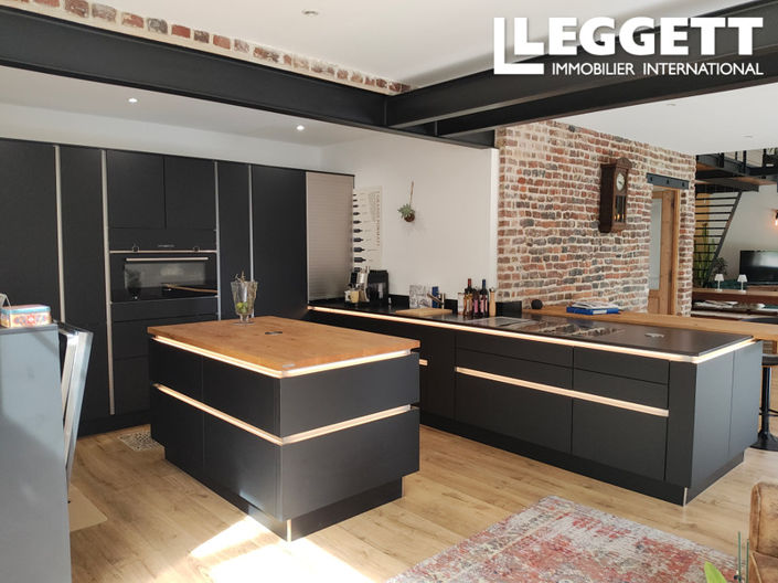 Image No.3-5 Bed House for sale