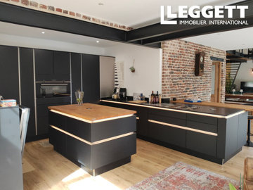 ahr0chm6ly9jzg4uagvzdglhlmltbw8vaw1hz2uvvevom