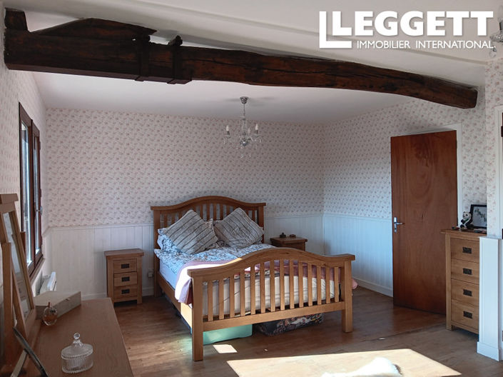 Image No.4-4 Bed House for sale