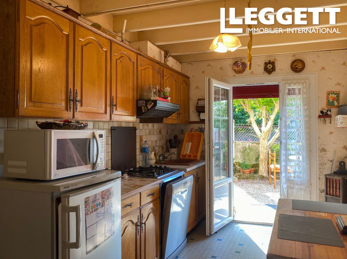 Image No.9-2 Bed House for sale