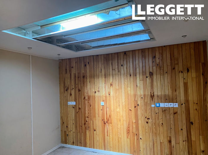 Image No.5-2 Bed House for sale