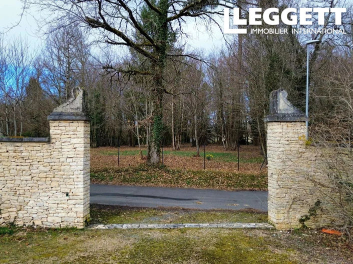 Image No.10-3 Bed House for sale