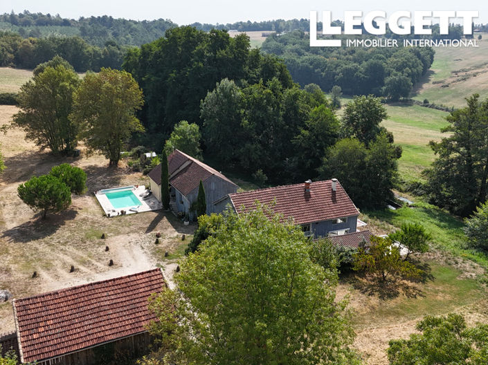 Image No.1-4 Bed House for sale