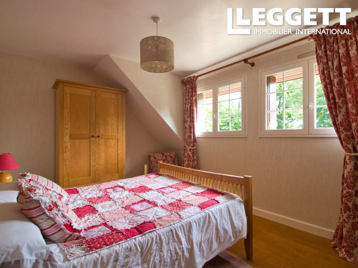 Image No.9-3 Bed House for sale