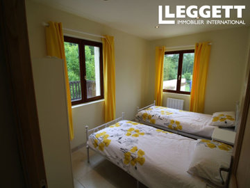 ahr0chm6ly9jzg4uagvzdglhlmltbw8vaw1hz2uvvevom