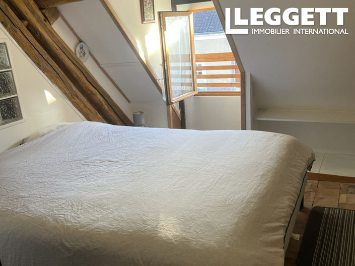 Image No.7-2 Bed House for sale