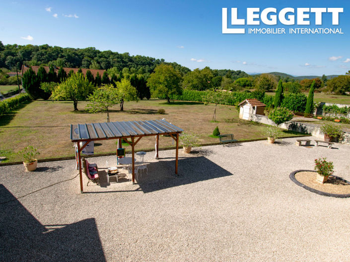 Image No.3-10 Bed House for sale