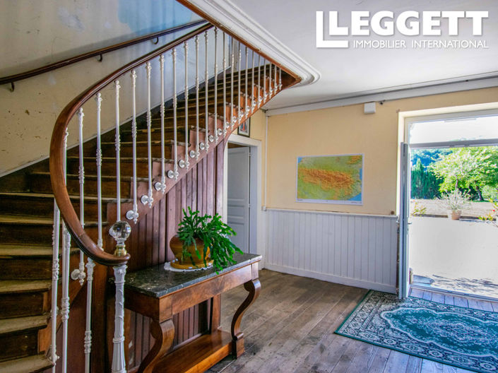 Image No.4-10 Bed House for sale