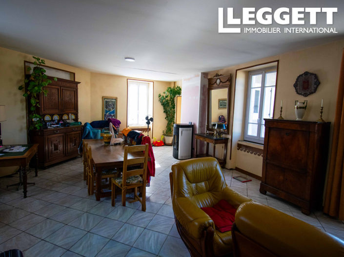 Image No.6-10 Bed House for sale