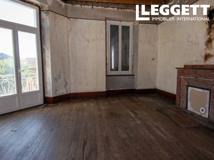 Image No.9-10 Bed House for sale