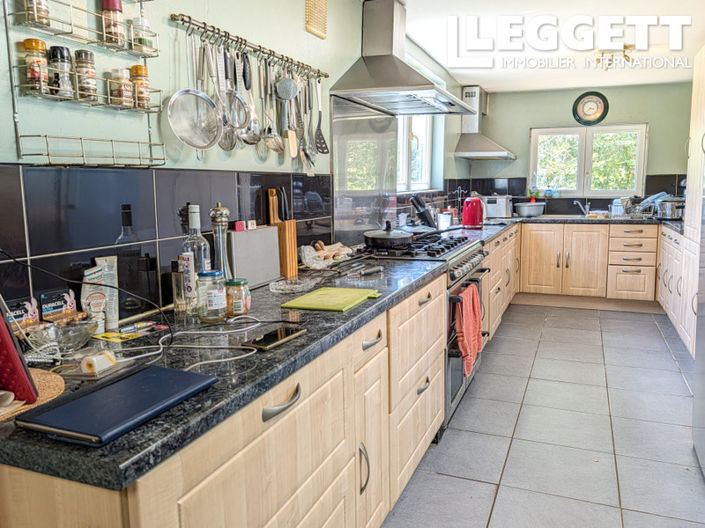 Image No.3-3 Bed House for sale