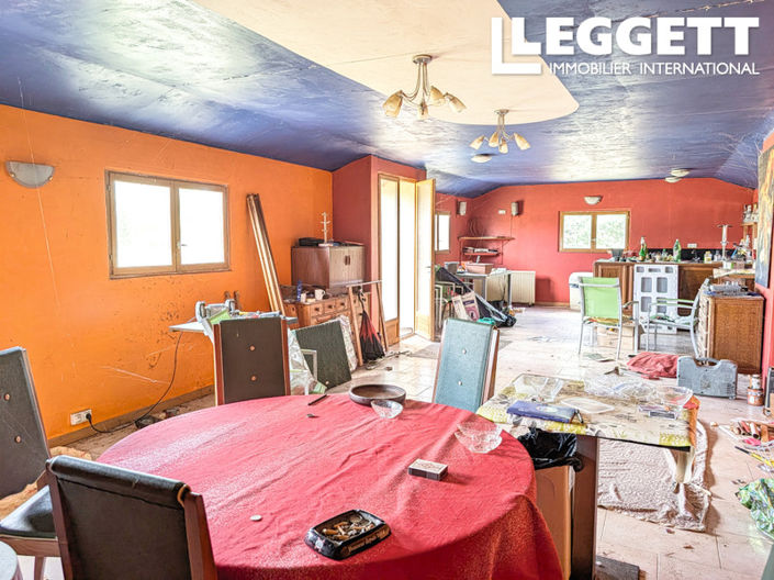 Image No.9-3 Bed House for sale