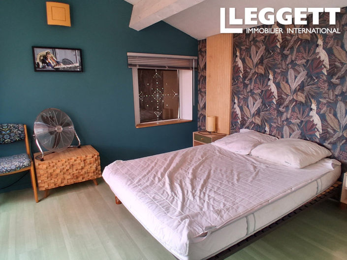 Image No.7-4 Bed House for sale