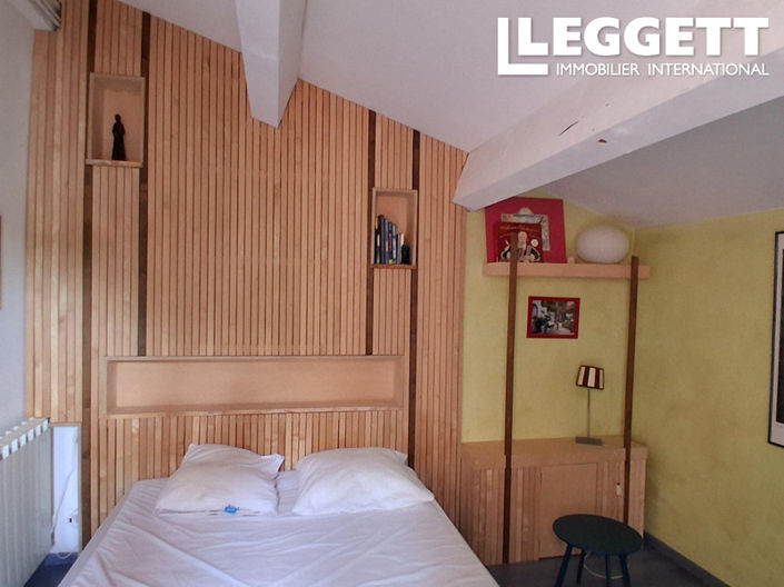 Image No.8-4 Bed House for sale