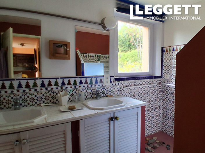 Image No.9-4 Bed House for sale