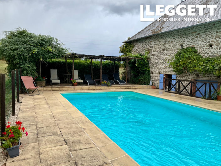 Image No.2-4 Bed House for sale