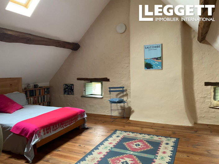 Image No.6-4 Bed House for sale