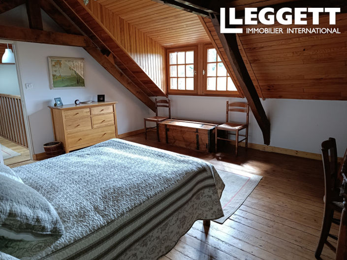 Image No.10-4 Bed House for sale