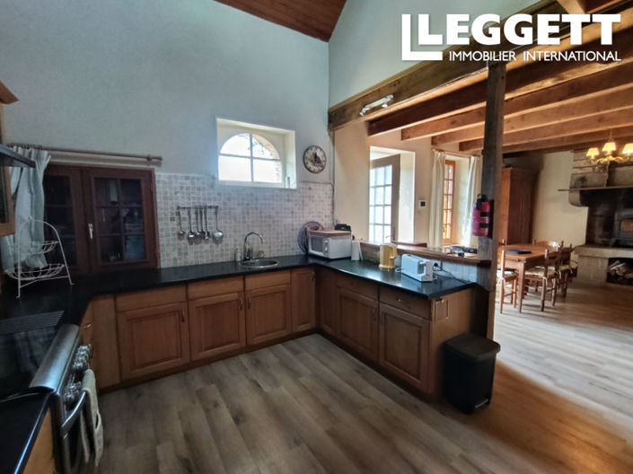 Image No.3-4 Bed House for sale