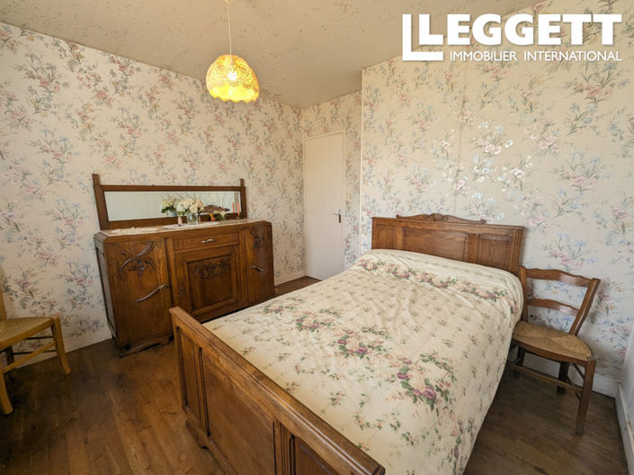 Image No.6-3 Bed House for sale