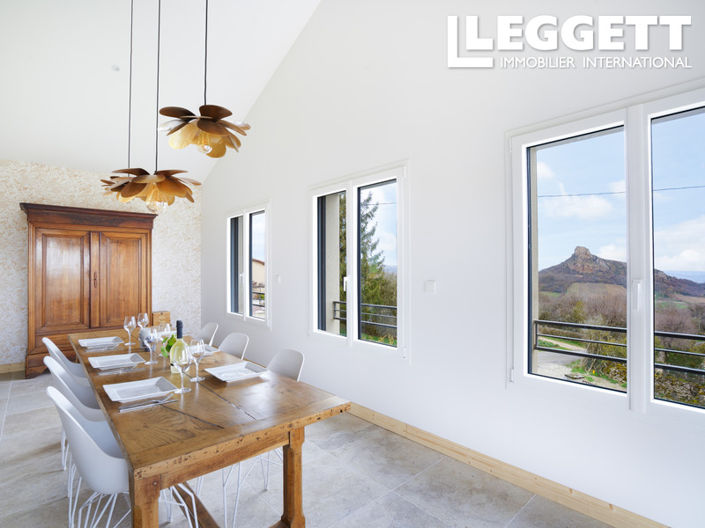 Image No.1-5 Bed House for sale