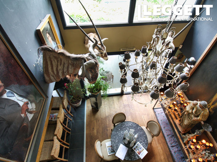 Image No.7-5 Bed House for sale