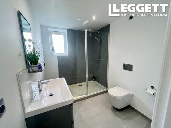 Image No.9-4 Bed House for sale