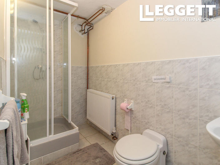 Image No.10-4 Bed House for sale