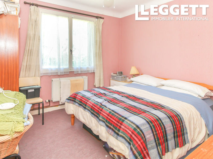 Image No.6-4 Bed House for sale