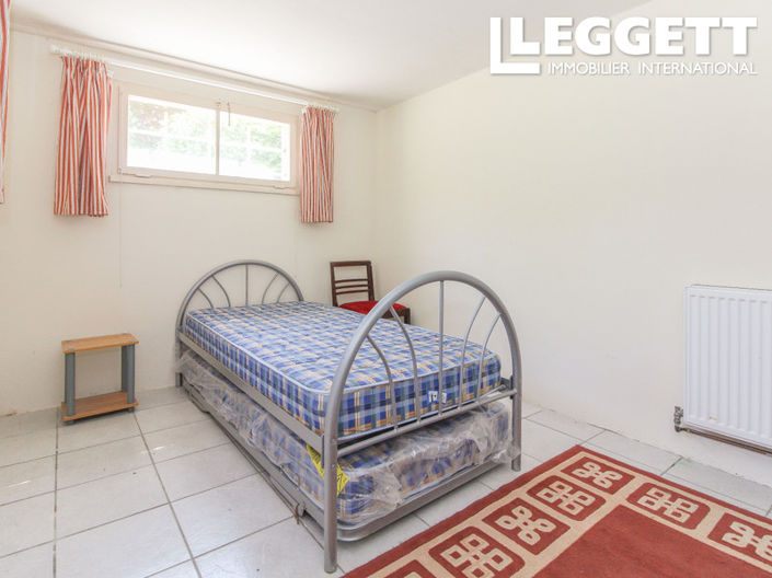 Image No.9-4 Bed House for sale