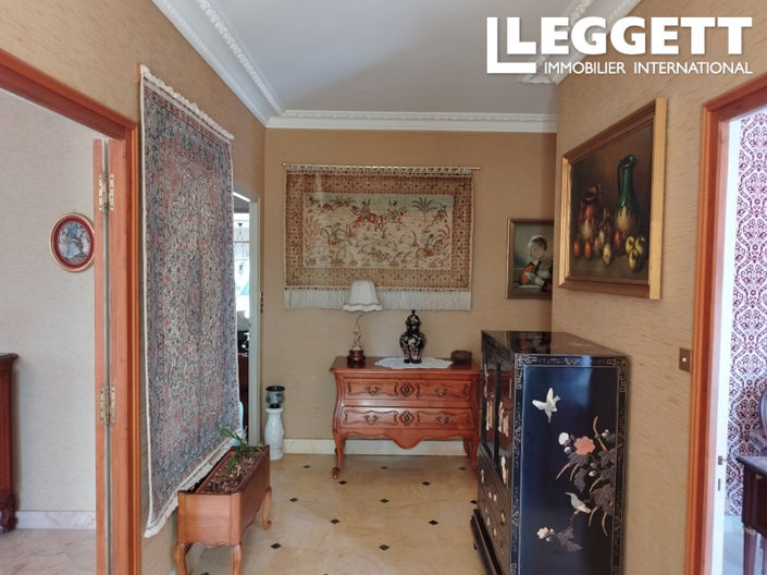 Image No.4-5 Bed House for sale