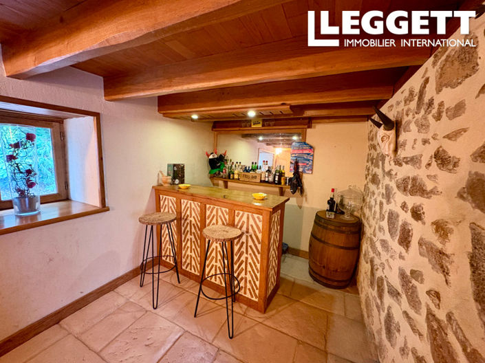 Image No.6-2 Bed House for sale