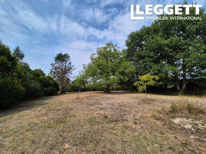 Image No.8-5 Bed House for sale