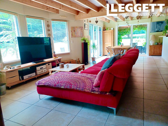 Image No.2-3 Bed House for sale