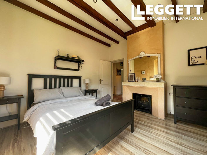 Image No.7-4 Bed House for sale