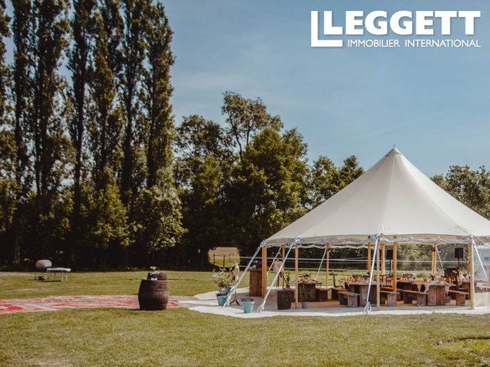 Image No.7-12 Bed Chateaux for sale