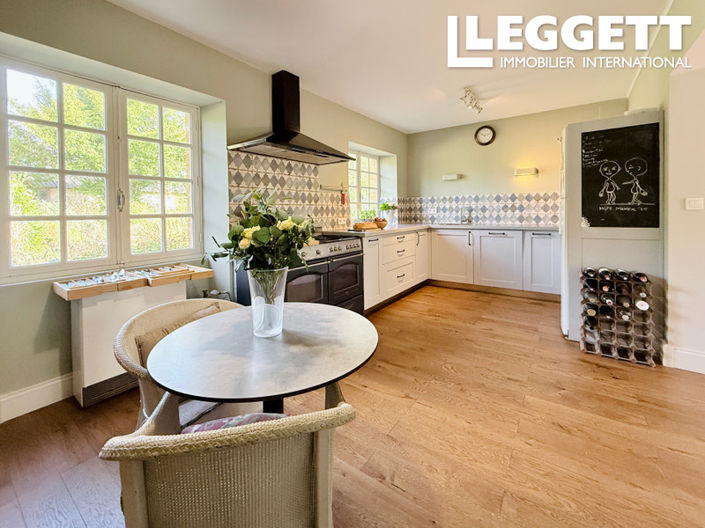 Image No.7-4 Bed House for sale