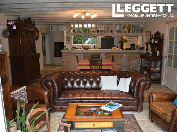 Image No.6-7 Bed House for sale