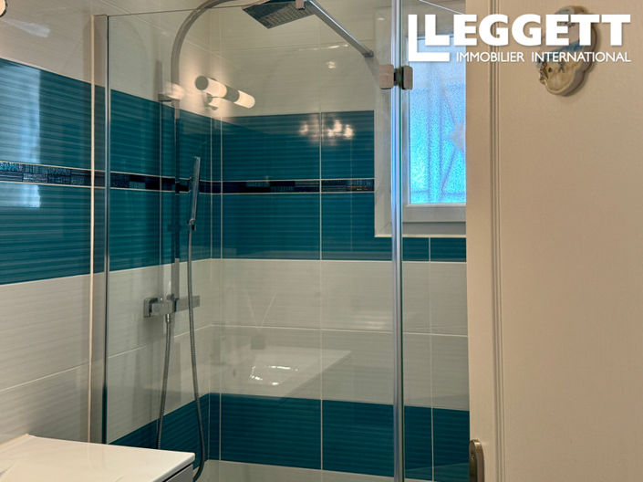 Image No.9-4 Bed House for sale