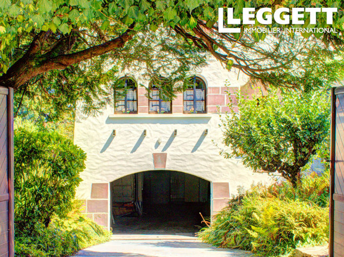 Image No.7-7 Bed House for sale