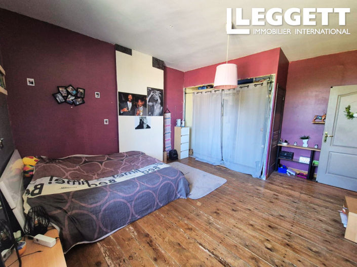 Image No.9-5 Bed House for sale