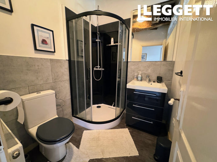 Image No.10-4 Bed House for sale