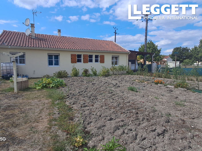 Image No.9-2 Bed House for sale