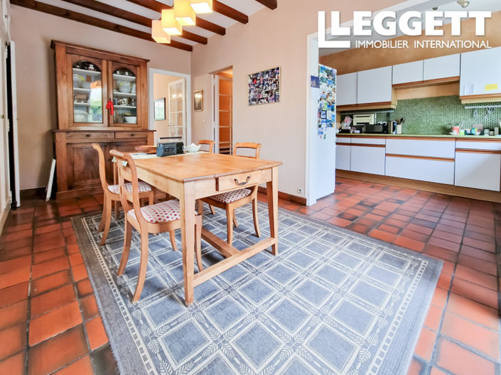 Image No.6-4 Bed House for sale