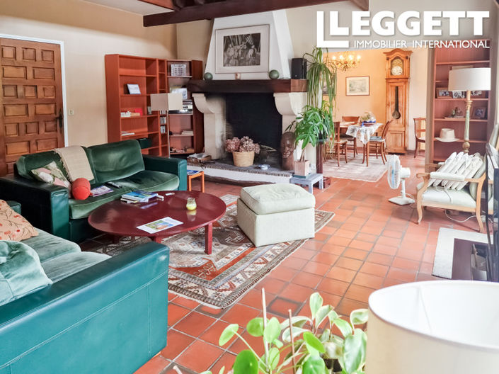 Image No.7-4 Bed House for sale